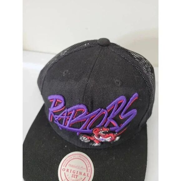 Men's Mitchell & Ness Black Toronto Raptors Hardwood Classics Breakaway Trucker - Picture 3 of 7